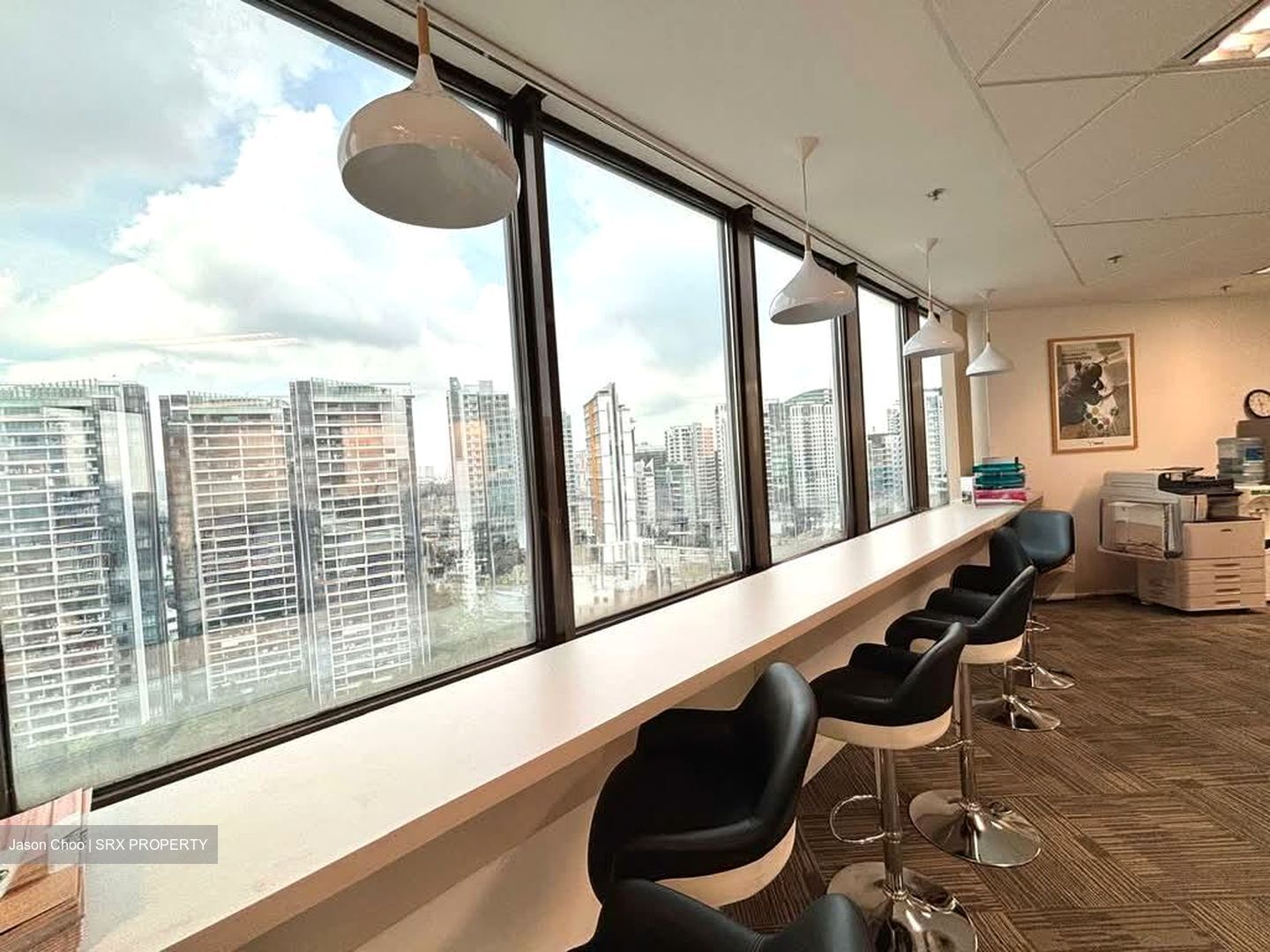 United Square (D11), Office #570800061